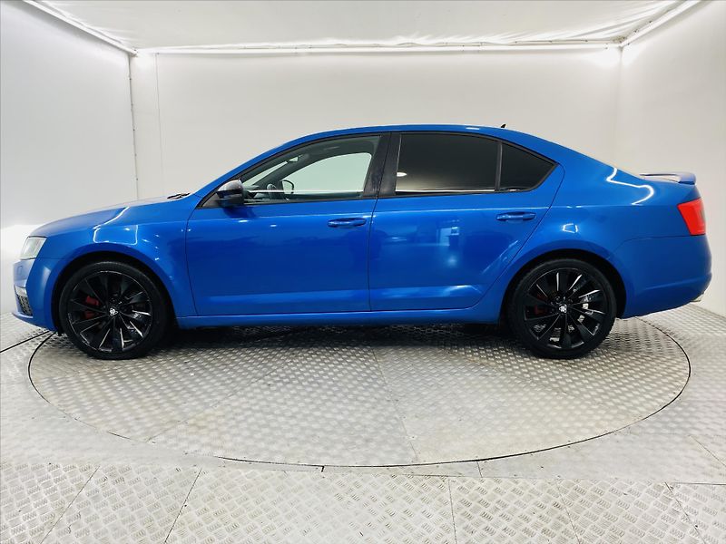 Škoda Octavia 2,0 TDI DSG 135 kW RS - fotka 3 z 24