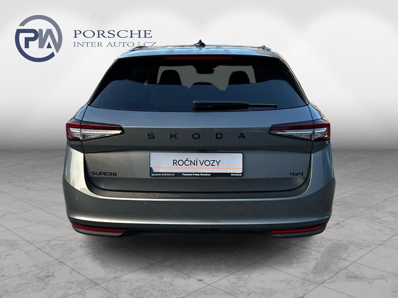 Škoda Superb Combi 2,0 TDI 4X4 SPORTLINE - fotka 5 z 21