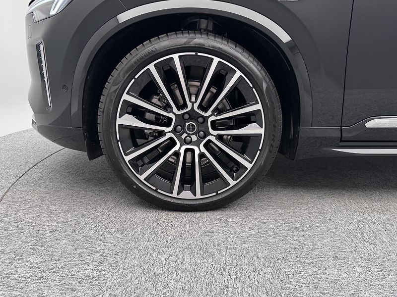 Volvo XC90 (2026) B5 AWD AUT BRIGHT ULTRA 7 míst - fotka 17 z 26