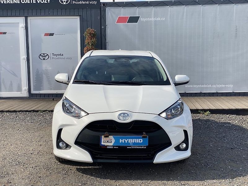 Toyota Yaris 1.5HEV, ČR-1m, Comfort, DPH - fotka 3 z 28