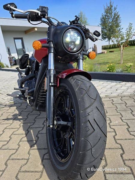 Indian (2018) Scout Bobber - fotka 11 z 20