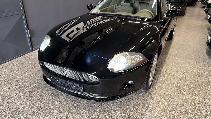 Jaguar XK (2009) V8 3.5i, REZERVOVÁNO - fotka 43 z 55
