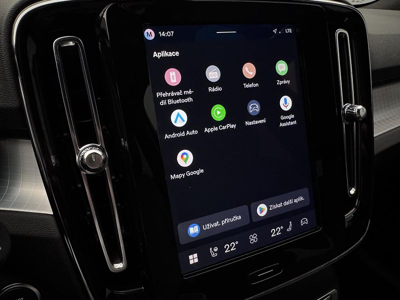 Volvo XC40 B3 DARK PLUS CZ 1.maj - fotka 32 z 48