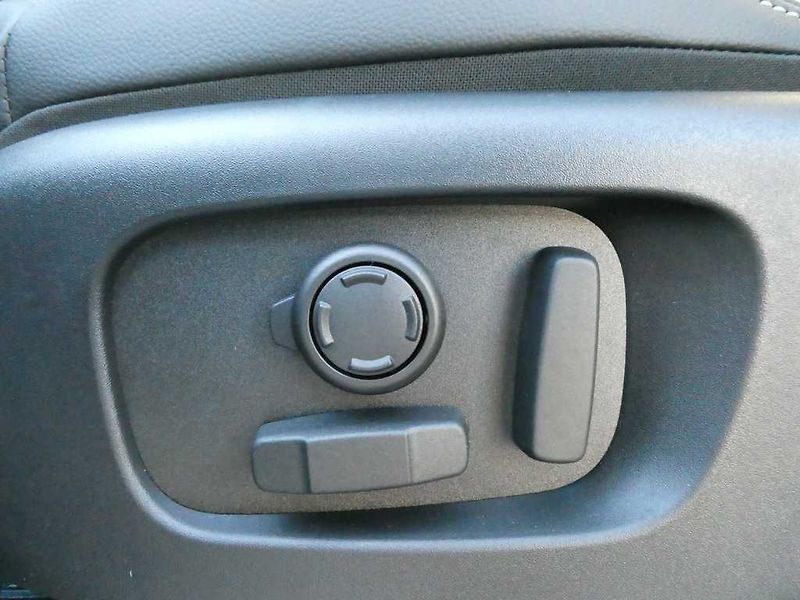 Land Rover Discovery 5 3,0 Gemini D350 - fotka 10 z 44