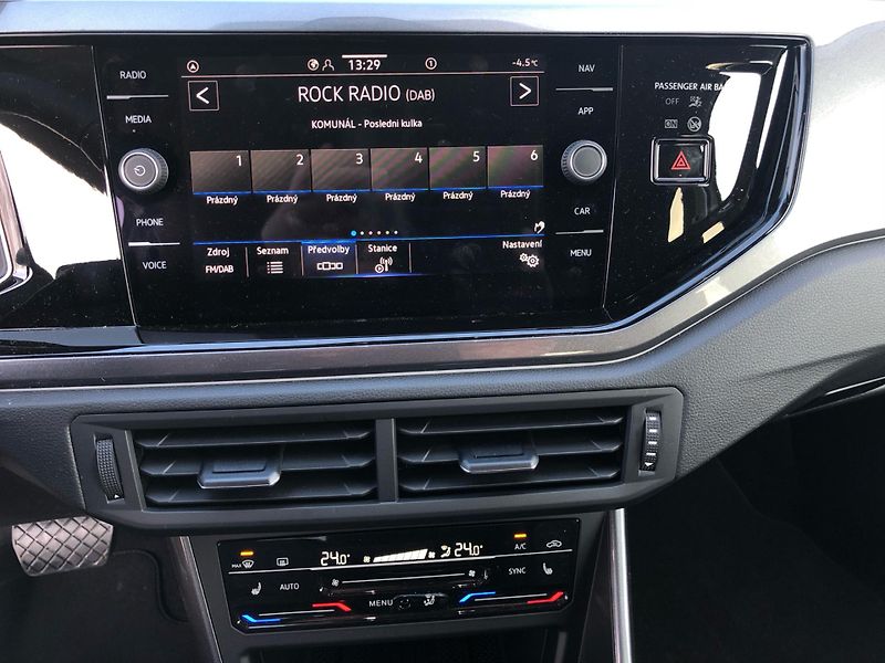 Volkswagen Taigo Style 1,0 TSI 85 kW 7DSG - fotka 17 z 26