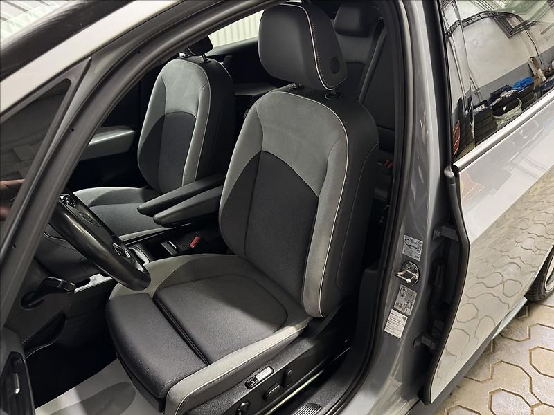Volkswagen ID.3 150kW MAX 1ST PLUS PRO PERF. - fotka 33 z 46