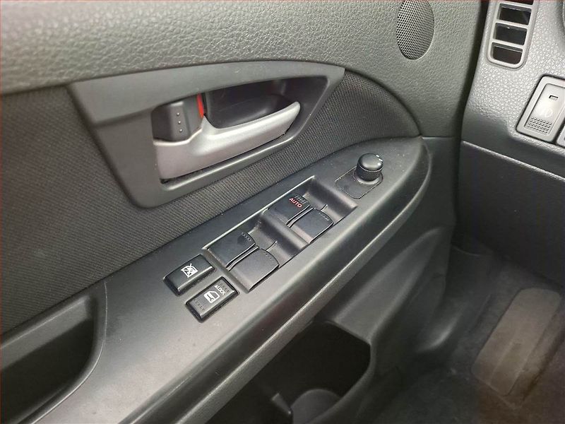 Suzuki SX4 (2009) 1.6 VVT, Vyhř. sedaček - fotka 14 z 14