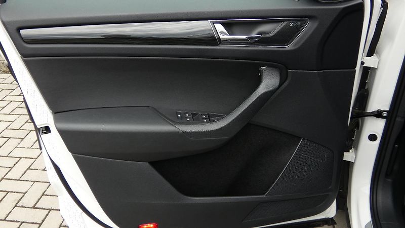 Škoda Kodiaq 140 kW Style 4x4xDSG - fotka 8 z 24