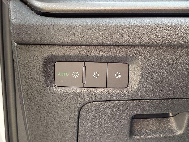 Škoda Octavia (2023) Combi 2.0 TDI DSG Ambition - fotka 23 z 31