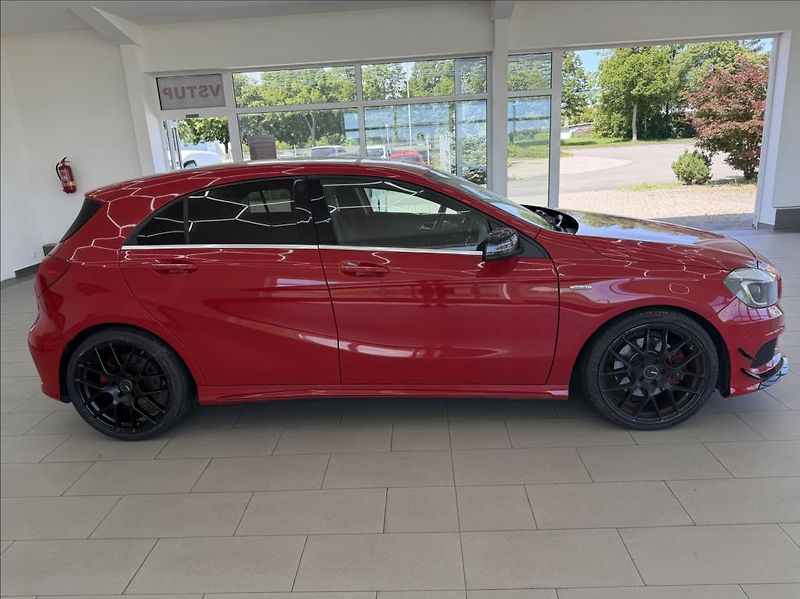 Mercedes-Benz Třídy A 2,0 i, 250 SPORT,aut,navi, - fotka 4 z 28