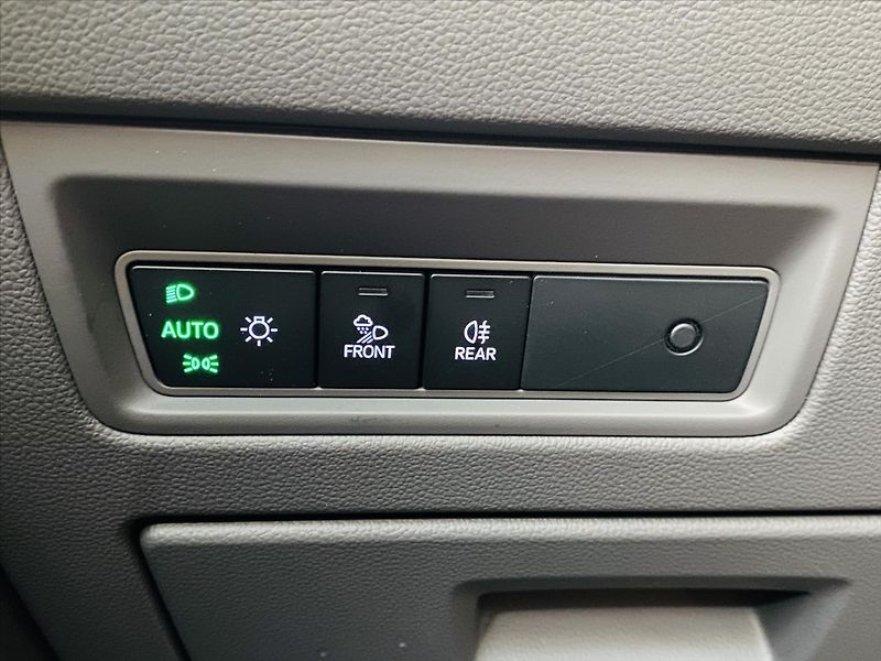 Volkswagen Touareg 3,0 Elegance nez. topení - fotka 12 z 26