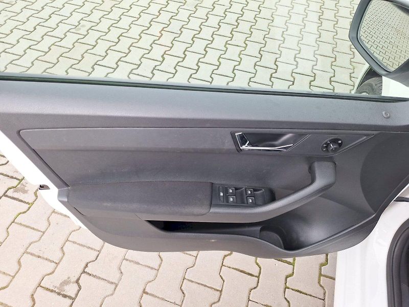 Škoda Fabia (2018) 1.0 TSI / 81 kW / 6MP / STYLE - fotka 17 z 30