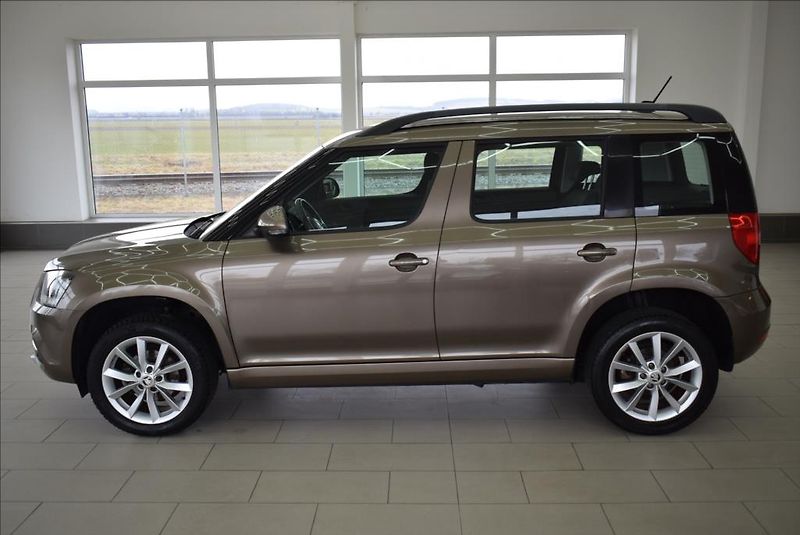 Škoda Yeti 1,2 TSi, 1.maj., DSG,serviska, - fotka 5 z 30
