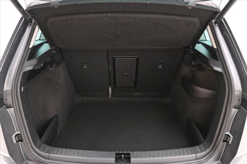 Škoda Karoq 2,0 TDI 85kW DSG EL.KUFR NAVI - fotka 10 z 31