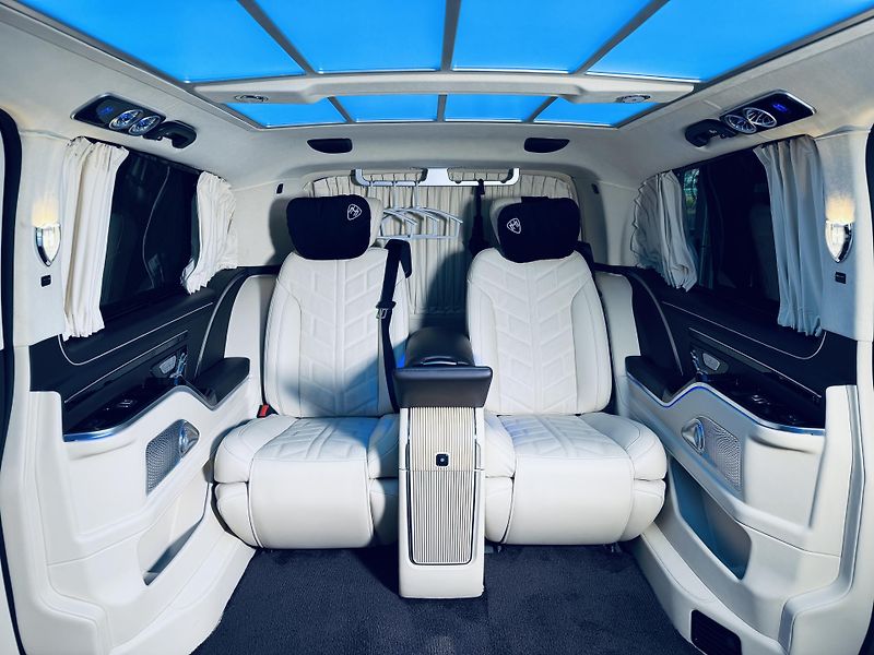 Mercedes-Benz Třídy V (2025) 300d*MAYBACH* - fotka 35 z 50