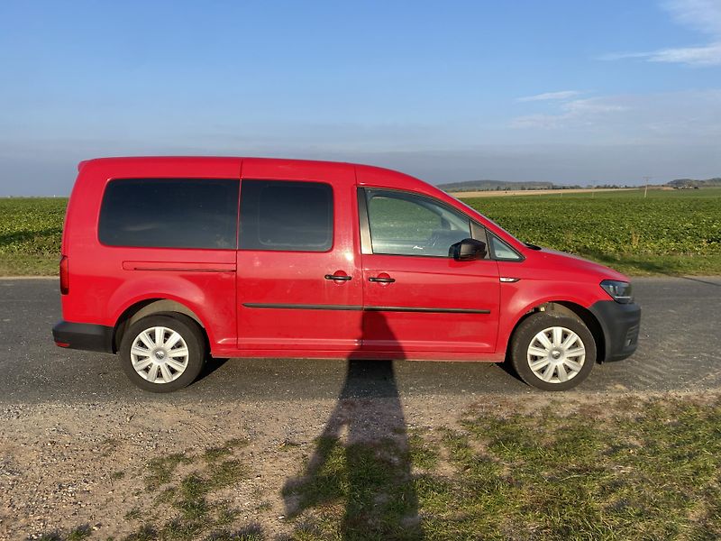 Volkswagen Caddy (2016) 110kw long 7míst - fotka 5 z 20
