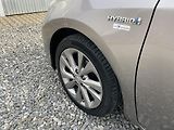 Toyota Auris 1.8i 16v HYBRID AUT NAVI CAM!! - náhled 20