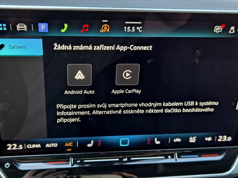Volkswagen Golf 1,5 eTSi 110kW DSG Tov.záruka - fotka 17 z 22