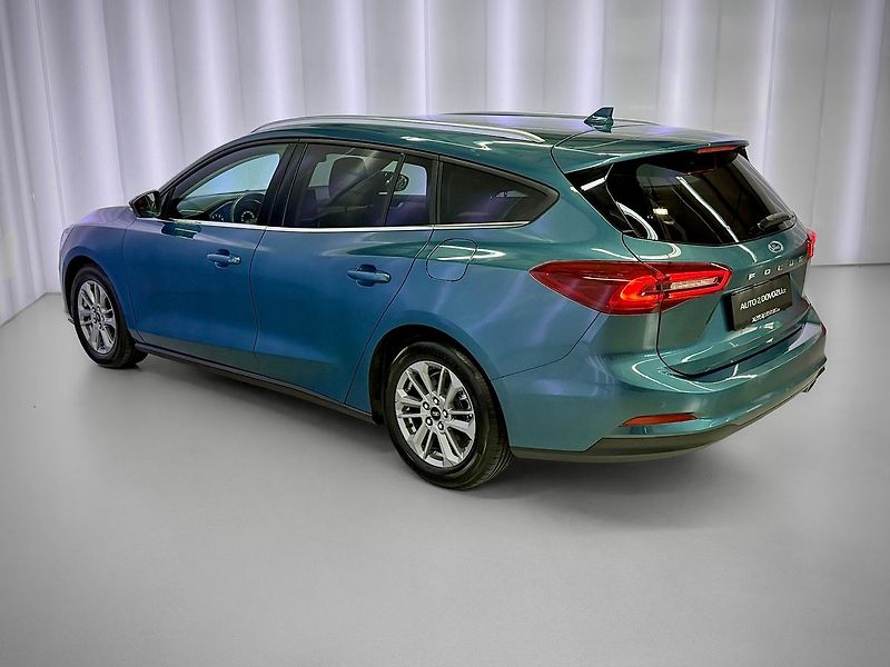 Ford Focus 1.0 ECOBOOST  A/T TITANIUM, NA - fotka 5 z 23