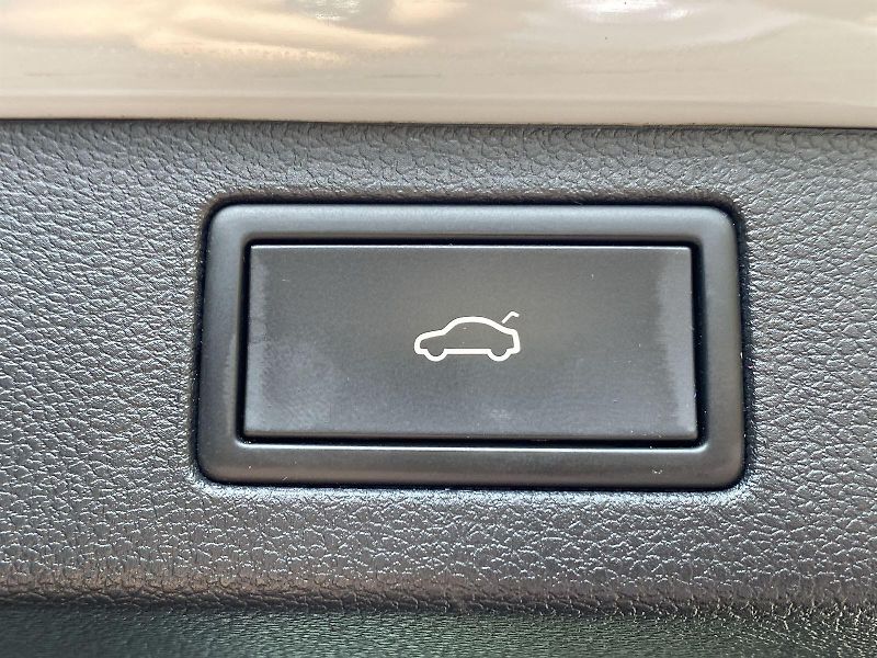 Škoda Kamiq (2021) 1.5 TSI Monte Carlo - fotka 32 z 38