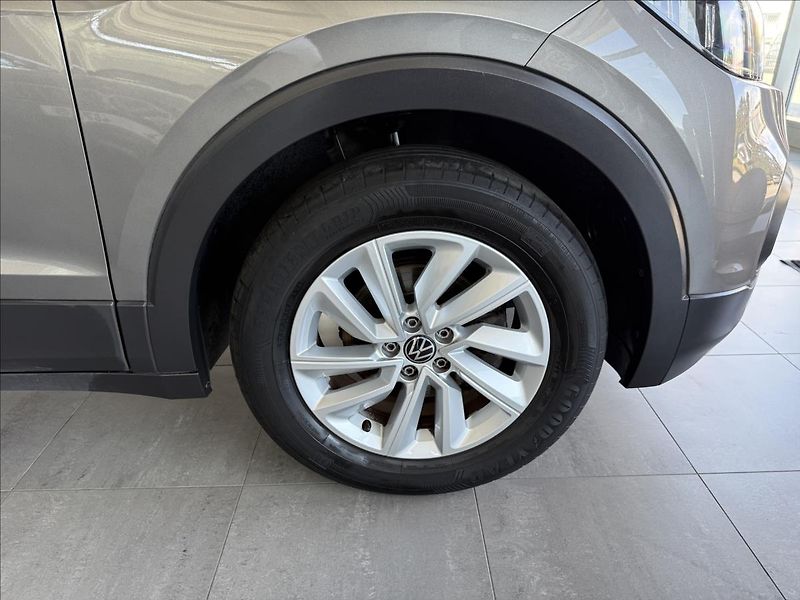 Volkswagen T-Cross 1,0   TSI 81kW,DSG,1.MAJ,SERVI - fotka 28 z 28