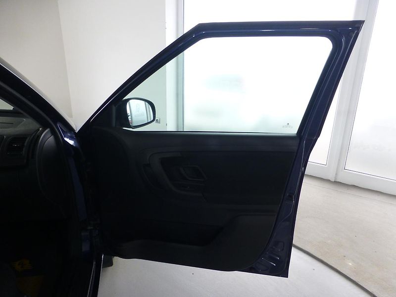 Škoda Fabia (2010) 1,2TSI*63KW**ALU**VYHŘ.SEDADLA - fotka 17 z 25