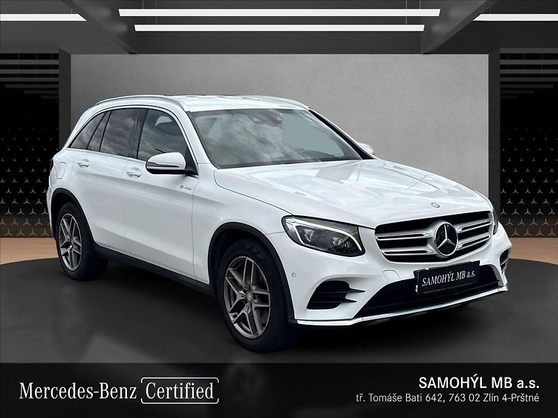 Mercedes-Benz GLC 220d 4MATIC AMG Linie - fotka 7 z 13