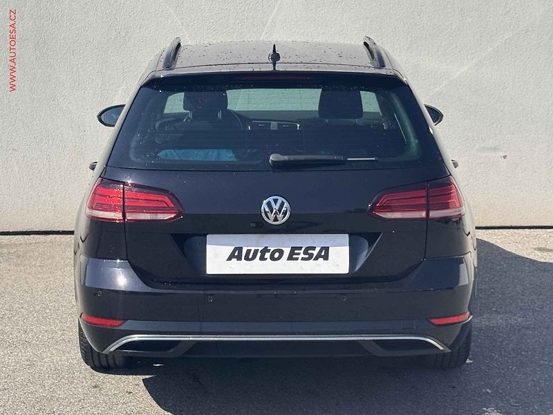 Volkswagen Golf (2020) 2.0 TDi, Comfort, TZ, DSG, - fotka 5 z 16