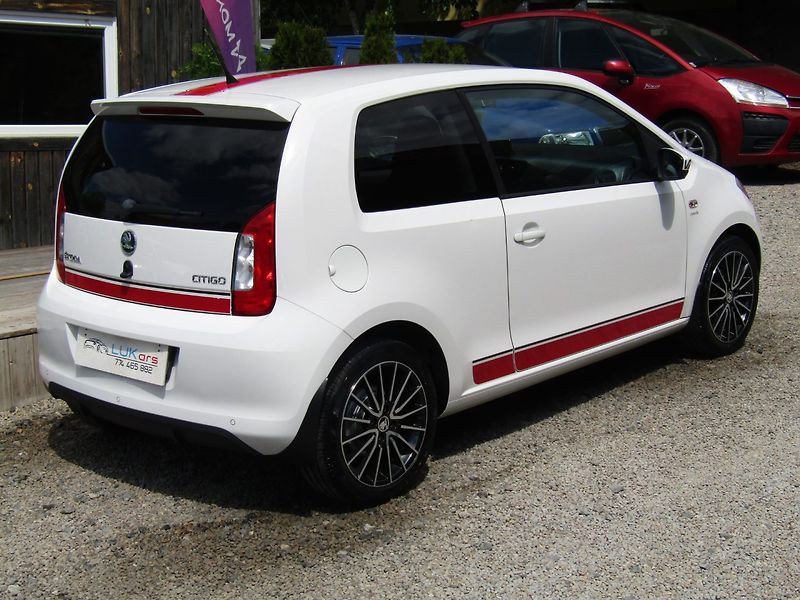Škoda Citigo (2013) 1.0 MPI 55kW - fotka 11 z 31