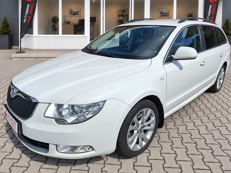 Škoda Superb (2012) 2.0TDI 125kW 6MAN 4X4 - fotka 4 z 27