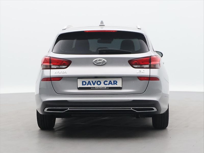 Hyundai i30 1,5 T-GDI Mild Hyb Comfort - fotka 6 z 32