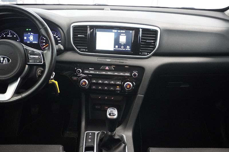 Kia Sportage 2,0 CRDI 4WD ADVANCE - fotka 23 z 31