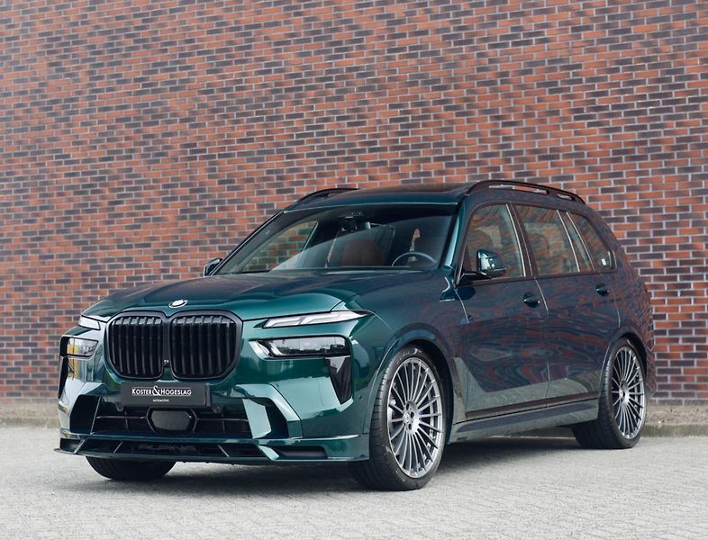 BMW X7 (2023) ALPINA XB7 4.4 V8 Skylounge - fotka 13 z 52