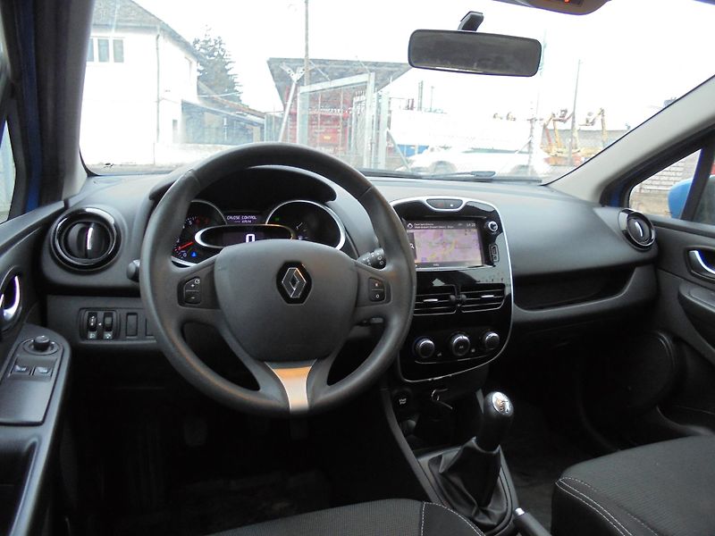 Renault Clio (2016) 1.2i- GRANDTOUR-NAVIGACE-KLIMA - fotka 8 z 11