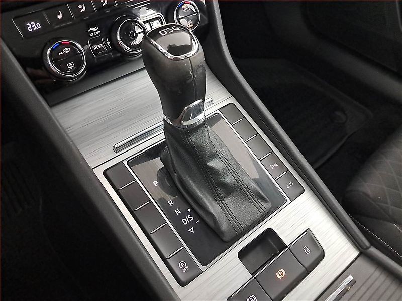 Škoda Superb (2021) 2.0 TDI, Automat, ČR,1.maj - fotka 13 z 24