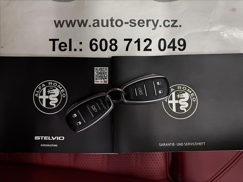 Alfa Romeo Stelvio VELOCE 206kW Q4 H&K PANO LED - fotka 42 z 42