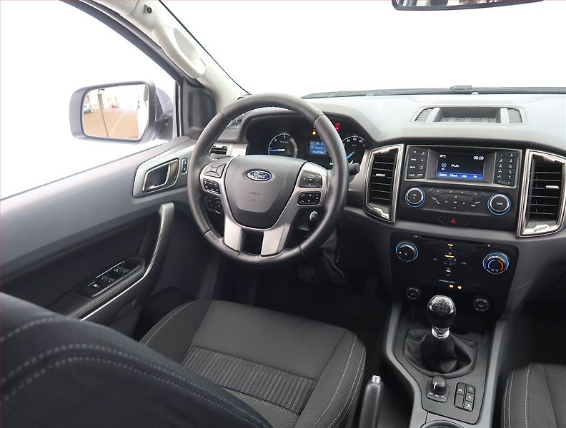 Ford Ranger (2019) XLT 2.2 TDCi, klima - fotka 7 z 21