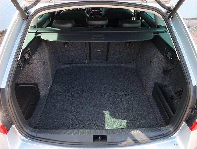 Škoda Octavia (2015) 2.0 TDI, 4X4, Automat, Kůže - fotka 14 z 26