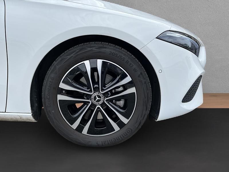 Mercedes-Benz Třídy A Třída A 180 - fotka 9 z 18