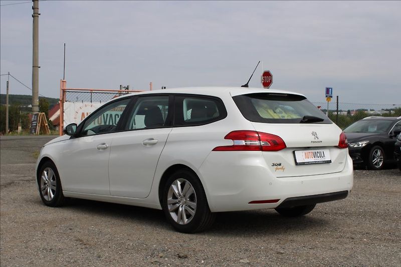 Peugeot 308 1,6 HDi  1.maj.,ČR,73.469km - fotka 7 z 24