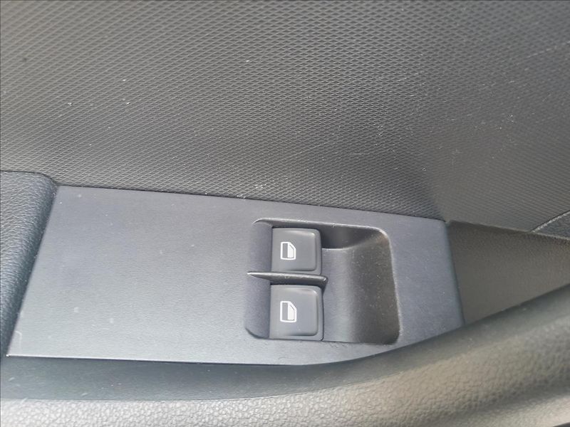 Škoda Rapid 1.2TSI 77kW  NOVÝ MOTOR - fotka 19 z 47