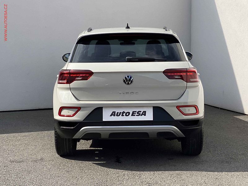 Volkswagen T-Roc (2022) 1.0 TSi, Life, LED, kamera - fotka 5 z 18