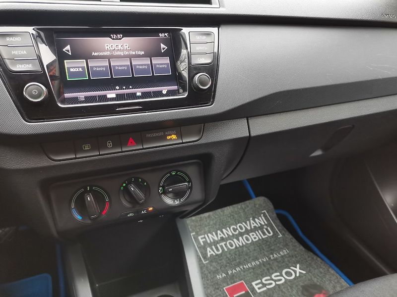 Škoda Fabia (2020) 1.0TSi 70kw AMB Klima Alu - fotka 13 z 29