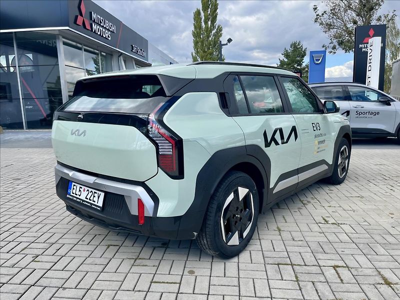 Kia EV3 AIR 150 KW + 81,4 KWH - fotka 5 z 24