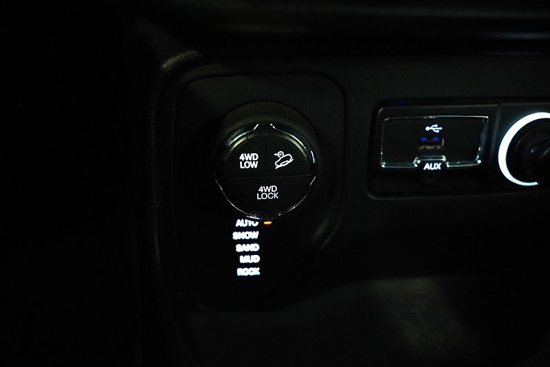 Jeep Renegade - fotka 25 z 27