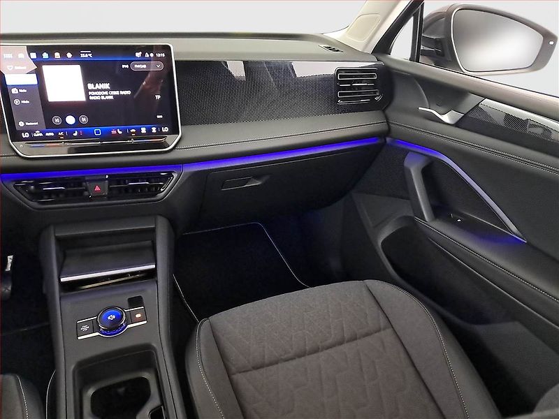 Volkswagen Tiguan (2025) 1.5 eHybrid - fotka 8 z 22