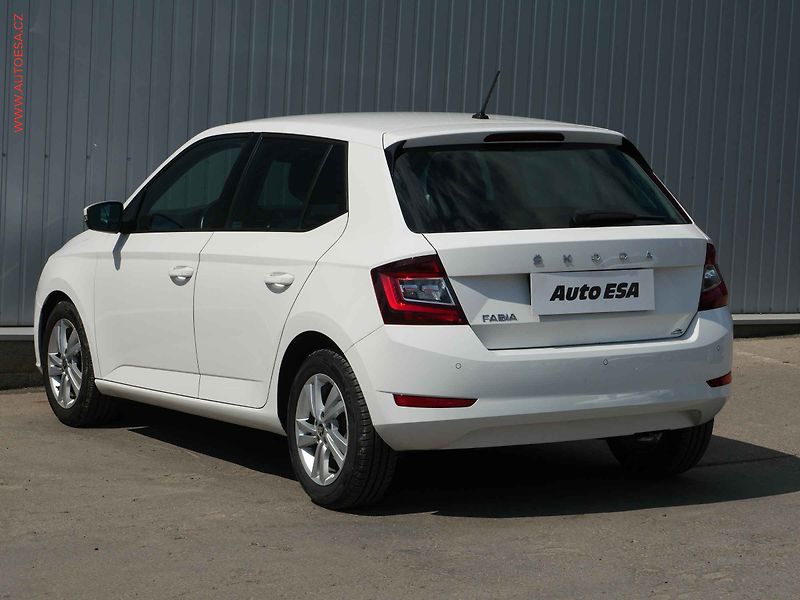 Škoda Fabia (2021) 1.0 TSi, Style, LED - fotka 6 z 21