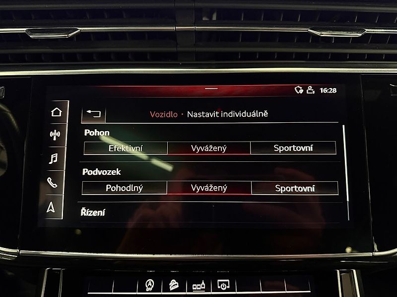 Audi Q7 50 TDI QUATTRO S-LINE, PANORAM - fotka 20 z 32