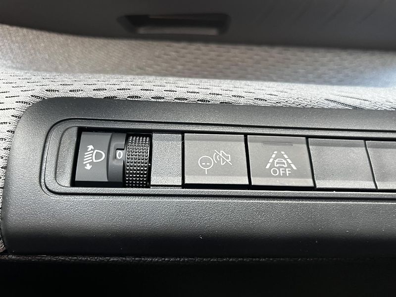 Citroën C3 Aircross (2026) MAX Hybrid 145k Automatic - fotka 25 z 29