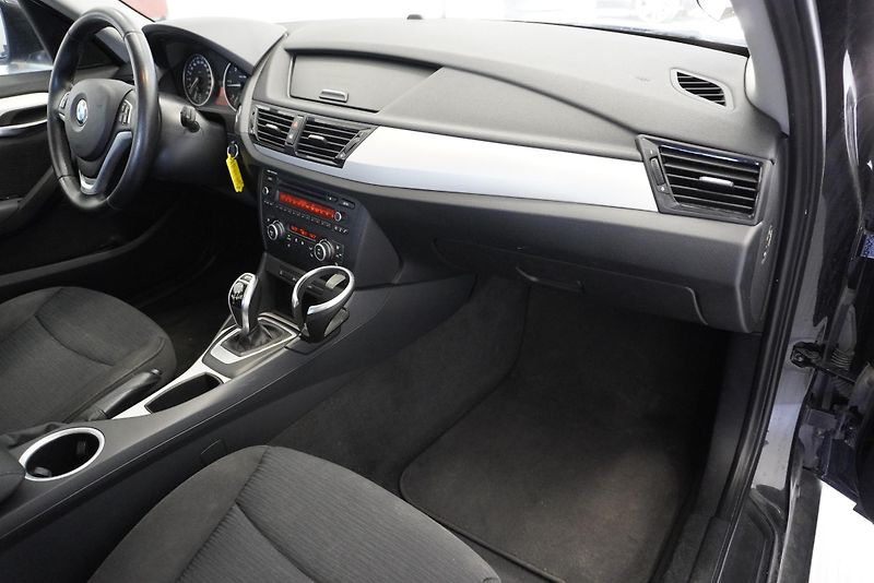 BMW X1 2.0D 160 kW XDRIVE AUTOMAT - fotka 24 z 27